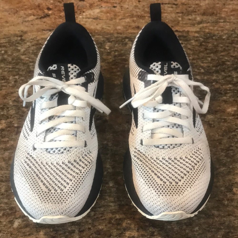 Brooks Women’s shoes